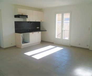 Location Appartement 3 pièces Robion (84440)