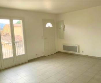 Location Appartement 3 pièces Robion (84440)