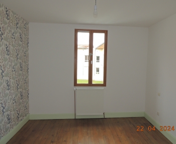 Location Appartement rénové 4 pièces Nogaro (32110)