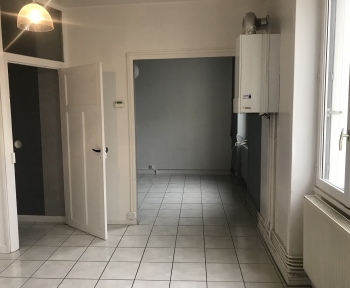 Location Appartement 2 pièces Reims (51100) - betheny